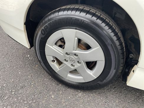 Used 2010 Toyota Prius Two FWD image 17