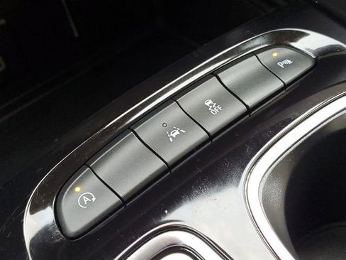 Used 2022 Buick Envision Essence w/ Technology Package I image 20