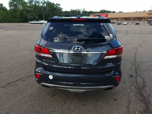 Used 2017 Hyundai Santa Fe SE AWD/4WD image 5