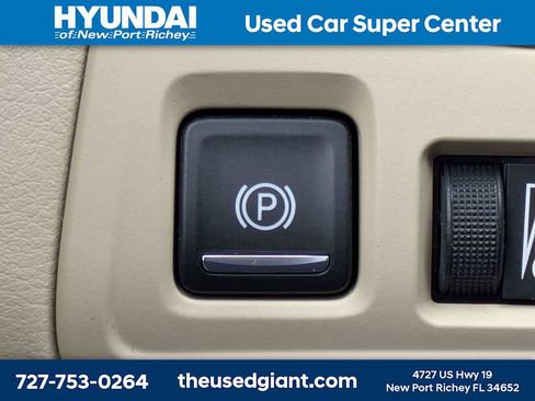 Used 2018 Cadillac XT5 FWD w/ LPO, Wheel Lock Package image 27