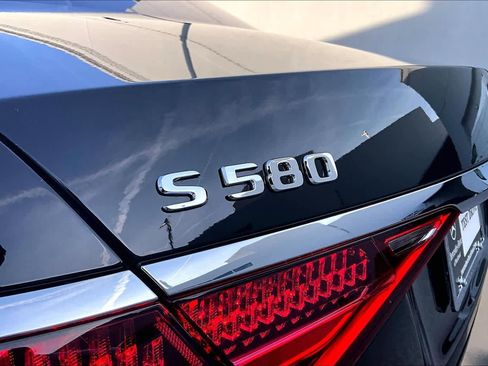 Used 2023 Mercedes-Benz S 580 4MATIC Sedan image 31