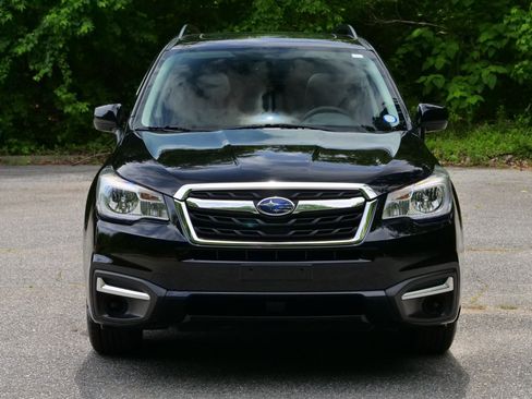 Used 2018 Subaru Forester 2.5i Premium w/ Protection Package #1 AWD/4WD image 5