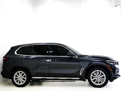 Used 2022 BMW X5 xDrive40i w/ Premium Package AWD/4WD image 5