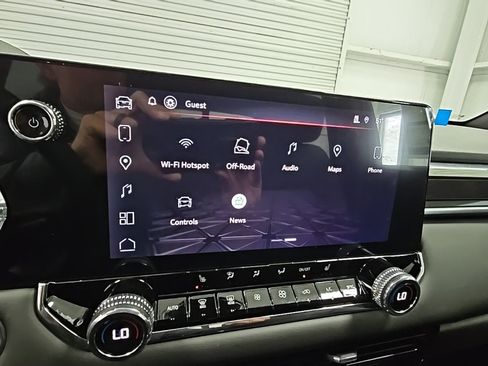 New 2026 GMC Canyon Elevation w/ Convenience Package image 17