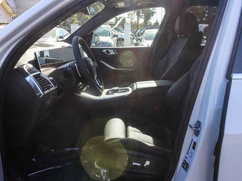 New 2026 BMW X5 xDrive40i image 17