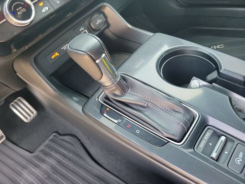 Used 2022 Honda Civic Sport image 27