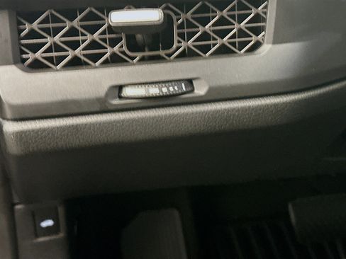 Used 2025 Honda Accord SE image 17