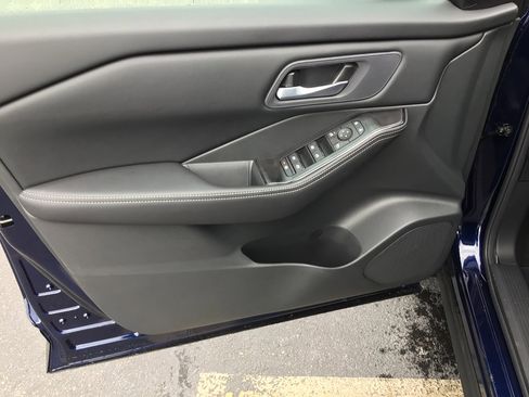 New 2026 Nissan Rogue SV image 9