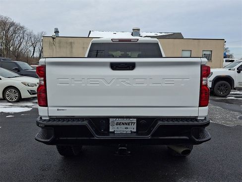 Used 2023 Chevrolet Silverado 2500 Custom w/ Custom Convenience Package image 5