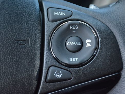 Used 2019 Honda HR-V Touring image 32