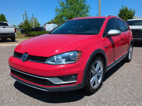 Used 2017 Volkswagen Golf Alltrack S AWD/4WD image 2