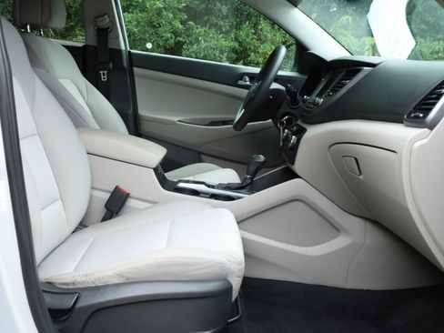 Used 2018 Hyundai Tucson SEL image 15