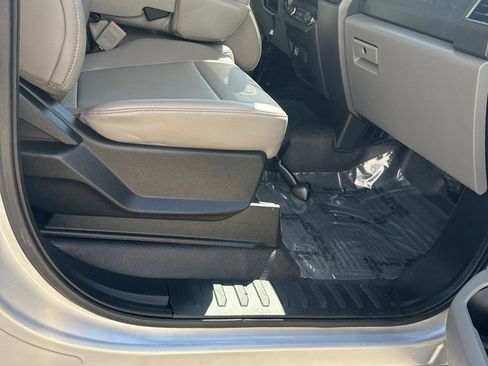 Used 2019 Ford F250 XL w/ STX Appearance Package AWD/4WD image 29