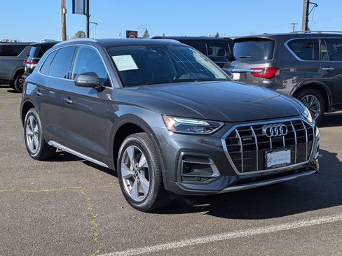 Used 2023 Audi Q5 2.0T Premium Plus w/ Premium Plus Package image 7