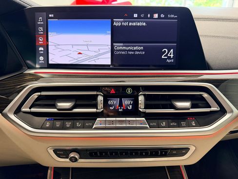 Used 2021 BMW X5 sDrive40i w/ Premium Package RWD image 54