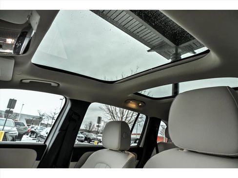 Certified 2026 Mercedes-Benz GLB 250 GLB 250 4MATIC image 13