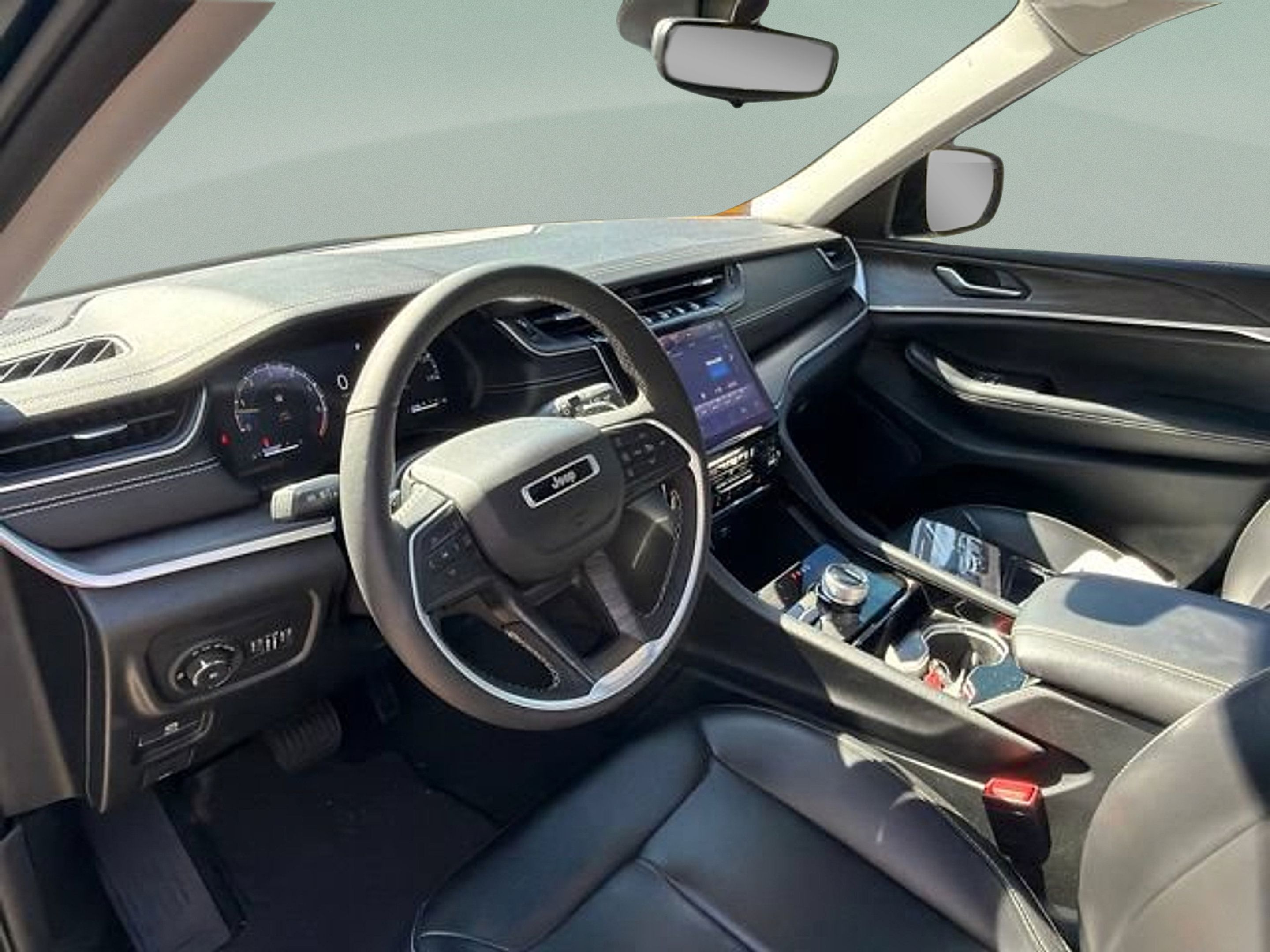 Certified 2023 Jeep Grand Cherokee Limited w/ Black Appearance Package AWD/4WD image 13