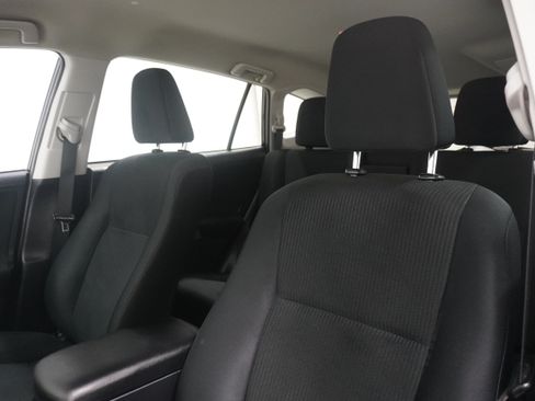 Used 2015 Toyota RAV4 LE FWD image 11