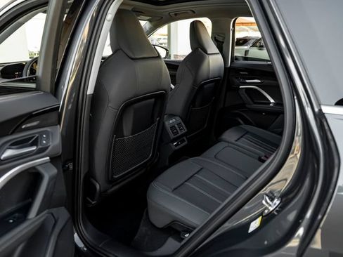 Used 2025 Audi Q5 Premium w/ Premium Plus AWD/4WD image 26
