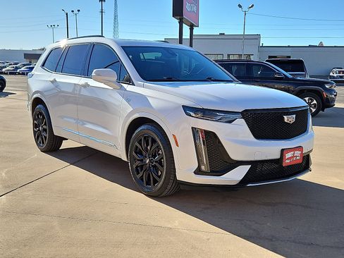 Used 2021 Cadillac XT6 Sport image 4