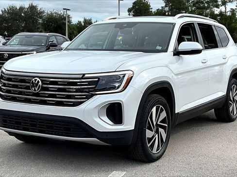 New 2026 Volkswagen Atlas SEL image 9