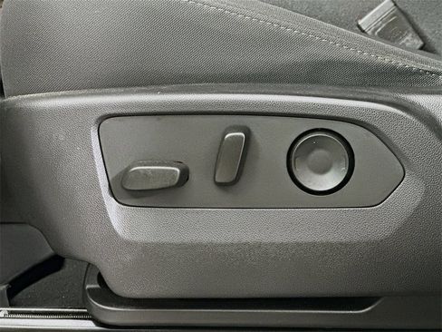 Used 2023 Chevrolet Silverado 1500 LT w/ Z71 Off-Road Package image 23