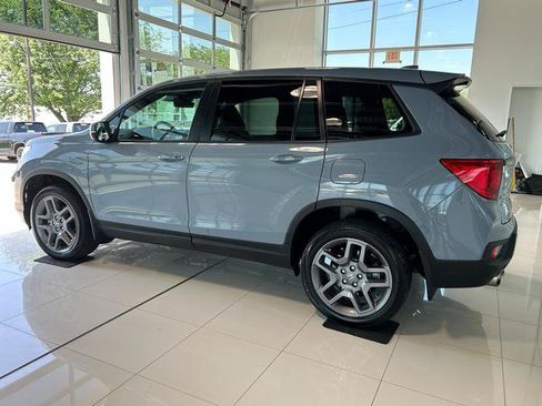 Used 2023 Honda Passport EX-L image 11