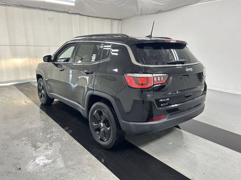 Used 2018 Jeep Compass Latitude w/ Popular Equipment Group AWD/4WD image 7