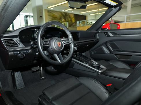 Used 2024 Porsche 911 Carrera S RWD image 2