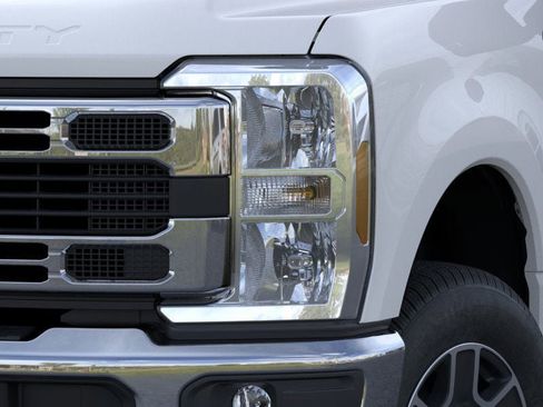 New 2025 Ford F350 XLT image 18