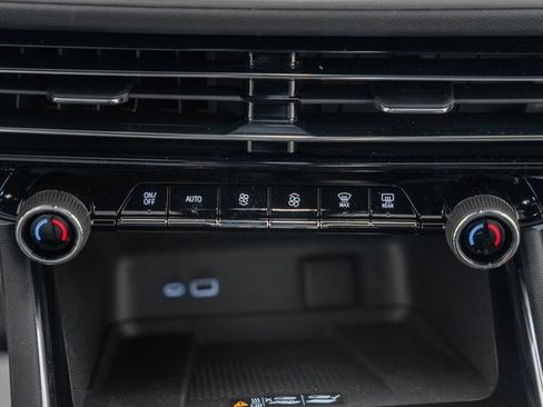 New 2026 Chevrolet Traverse LT w/ Driver Confidence Package image 23