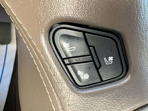 Used 2017 GMC Yukon XL Denali w/ Open Road Package image 37