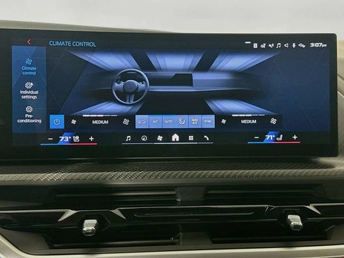 Used 2024 BMW XM AWD/4WD image 16