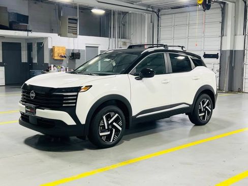 New 2026 Nissan Kicks SV FWD image 12