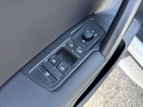 Certified 2024 Volkswagen Tiguan S image 12