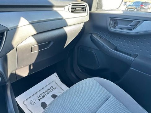 Used 2020 Ford Escape S image 46