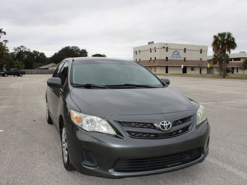 Used 2012 Toyota Corolla LE image 14