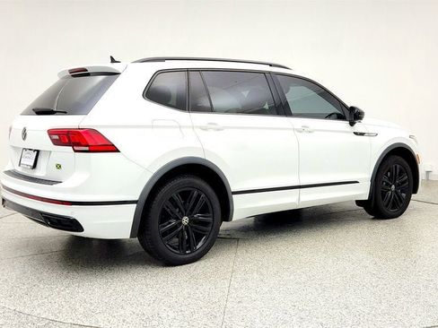 Used 2022 Volkswagen Tiguan SE R-Line AWD/4WD image 5