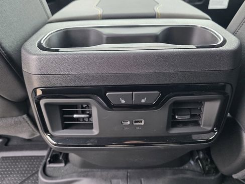 New 2026 Chevrolet Silverado 2500 ZR2 AWD/4WD image 32
