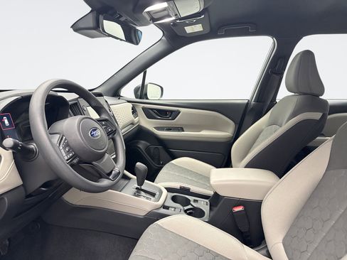 Used 2025 Subaru Forester image 9