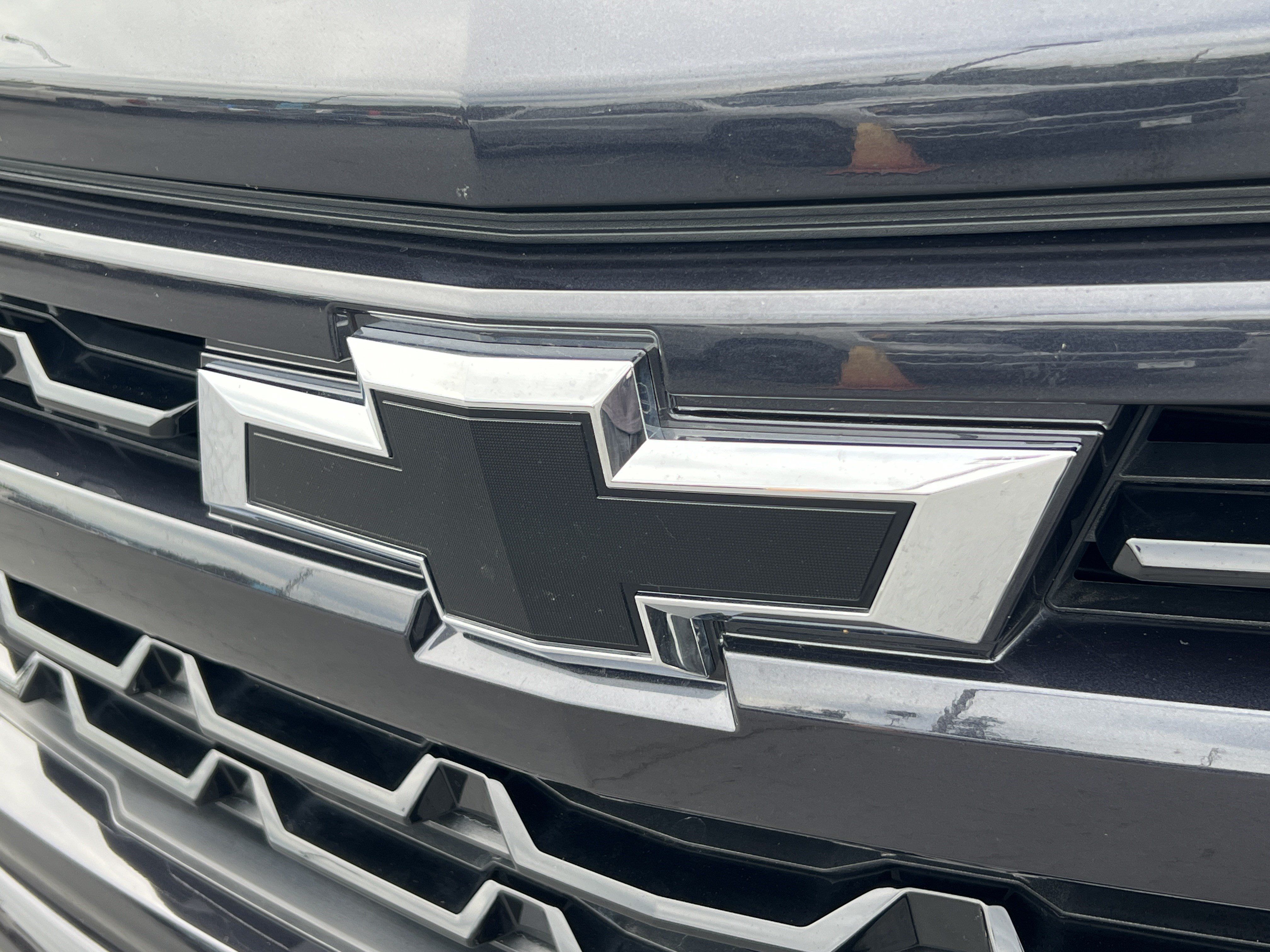 Used 2023 Chevrolet Silverado 1500 RST AWD/4WD image 8