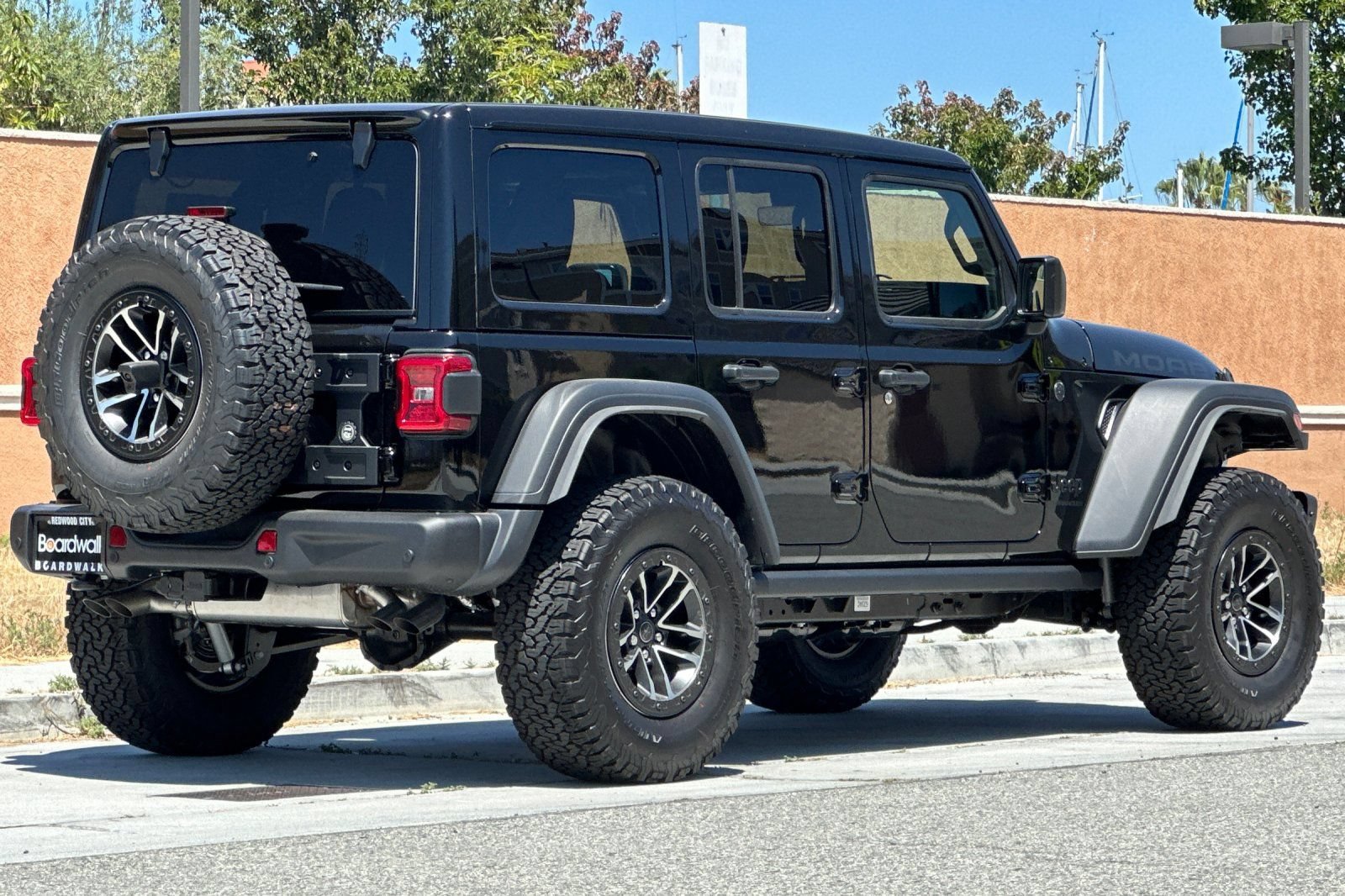 New 2026 Jeep Wrangler Unlimited Rubicon 392 w/ Quick Order Package 27X Moab AWD/4WD image 4