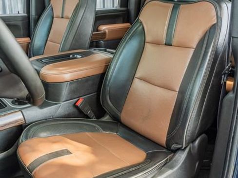 Used 2022 Chevrolet Silverado 3500 High Country image 19