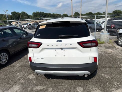 Used 2023 Ford Escape Active FWD image 4