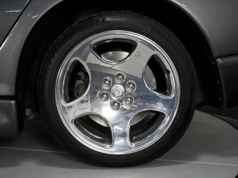 Used 2002 Dodge Viper GTS RWD image 18