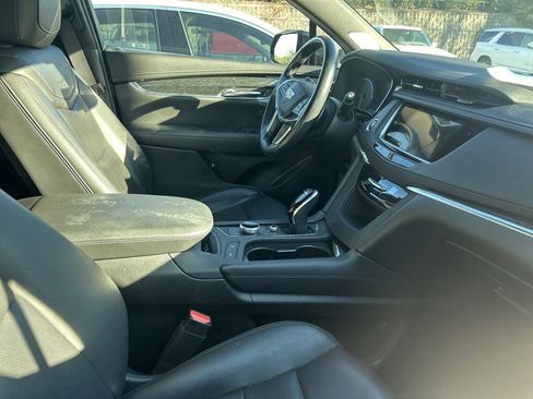 Used 2021 Cadillac XT5 Premium Luxury image 6