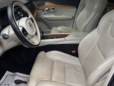 Used 2020 Volvo XC90 T6 Inscription w/ Protection Package Premier image 9