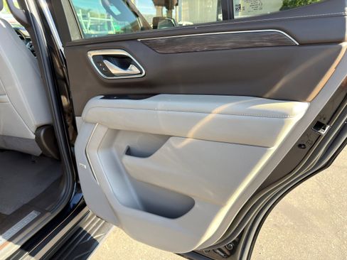 Used 2024 Chevrolet Tahoe LT image 13