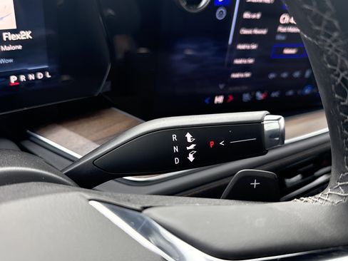 New 2026 Chevrolet Suburban High Country image 23