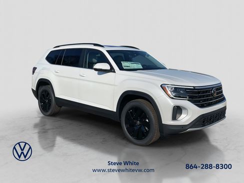 New 2026 Volkswagen Atlas SE FWD image 1